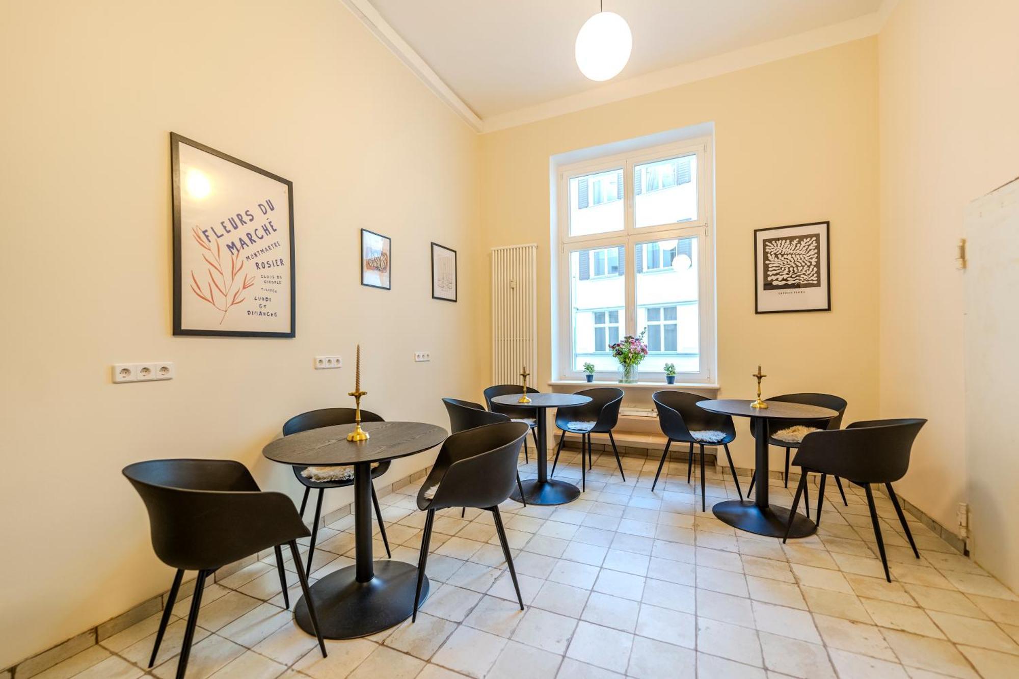 Jomi Stays, Brandenburgische Strasse 16 - Wohnen Beim Kurfuerstendamm Privatunterkunft *