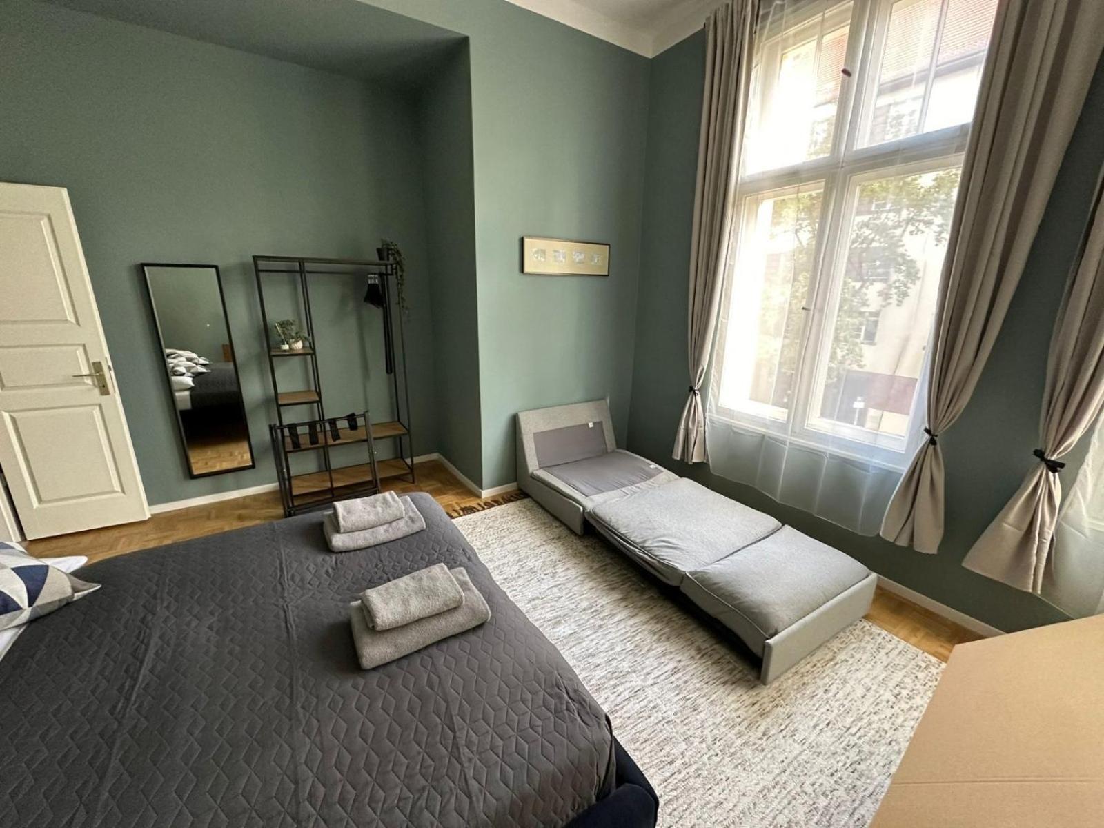 Homestay Jomi Stays, Brandenburgische Strasse 16 - Wohnen Beim Kurfuerstendamm