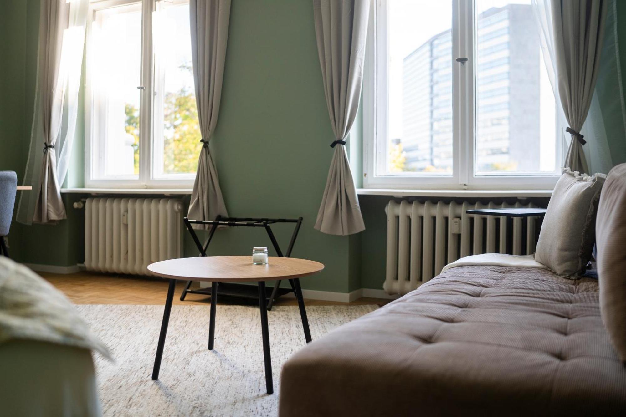 Homestay Jomi Stays, Brandenburgische Strasse 16 - Wohnen Beim Kurfuerstendamm *