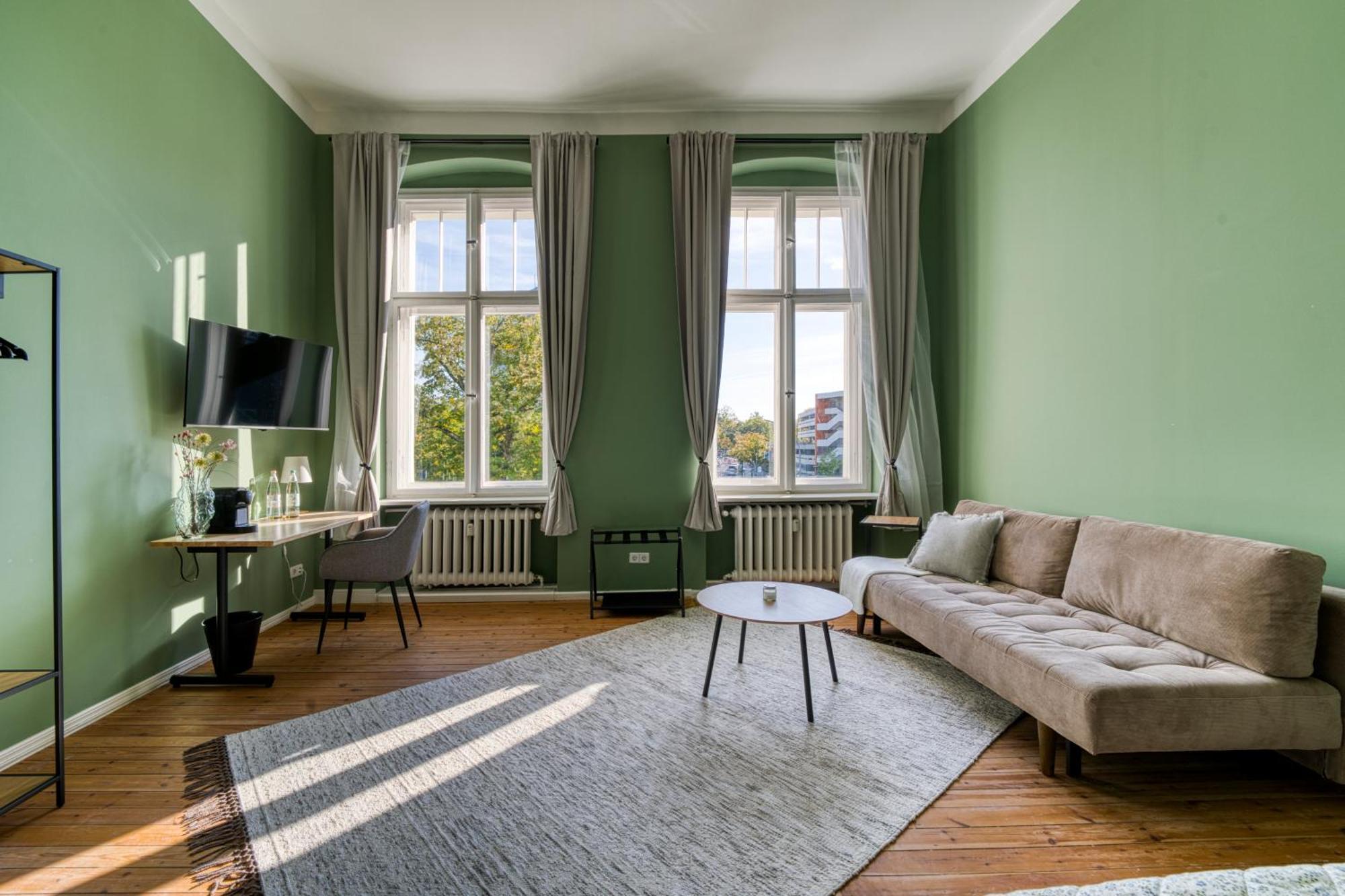 Homestay Jomi Stays, Brandenburgische Strasse 16 - Wohnen Beim Kurfuerstendamm Berlin