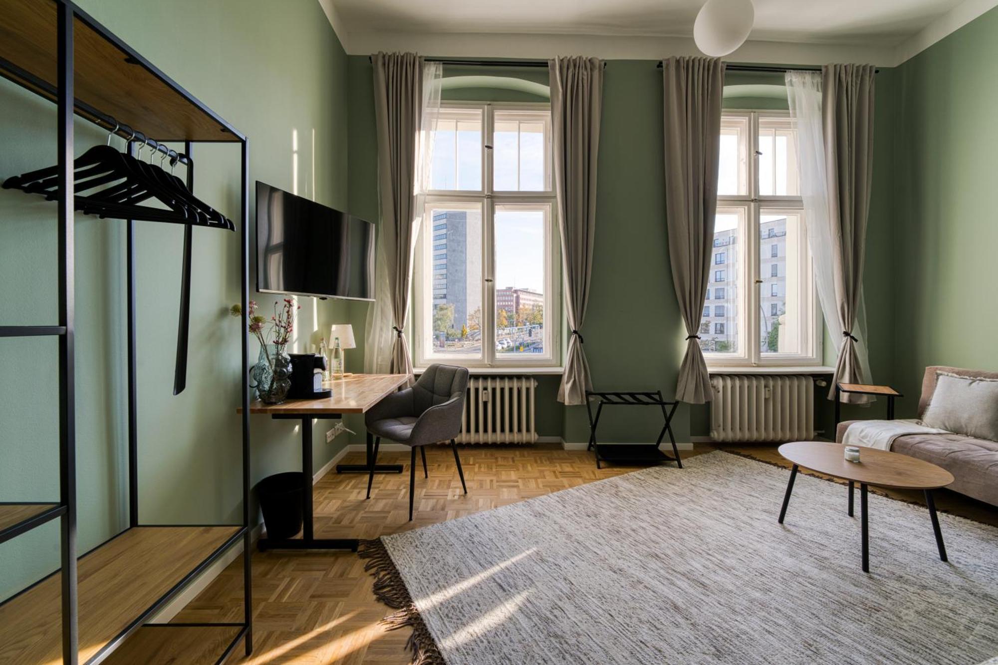 Jomi Stays, Brandenburgische Strasse 16 - Wohnen Beim Kurfuerstendamm Berlin