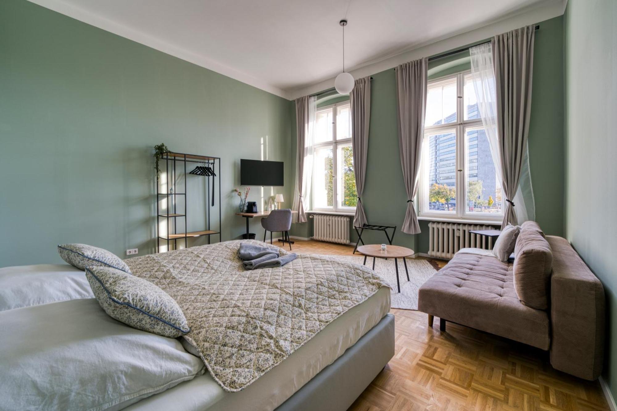 Jomi Stays, Brandenburgische Strasse 16 - Wohnen Beim Kurfuerstendamm