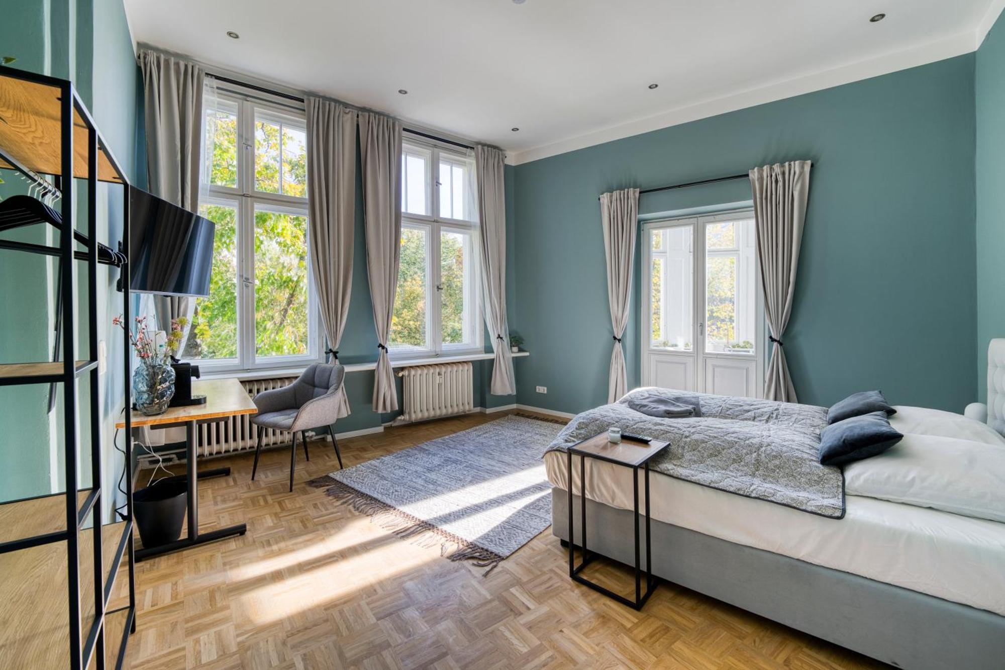 Homestay Jomi Stays, Brandenburgische Strasse 16 - Wohnen Beim Kurfuerstendamm