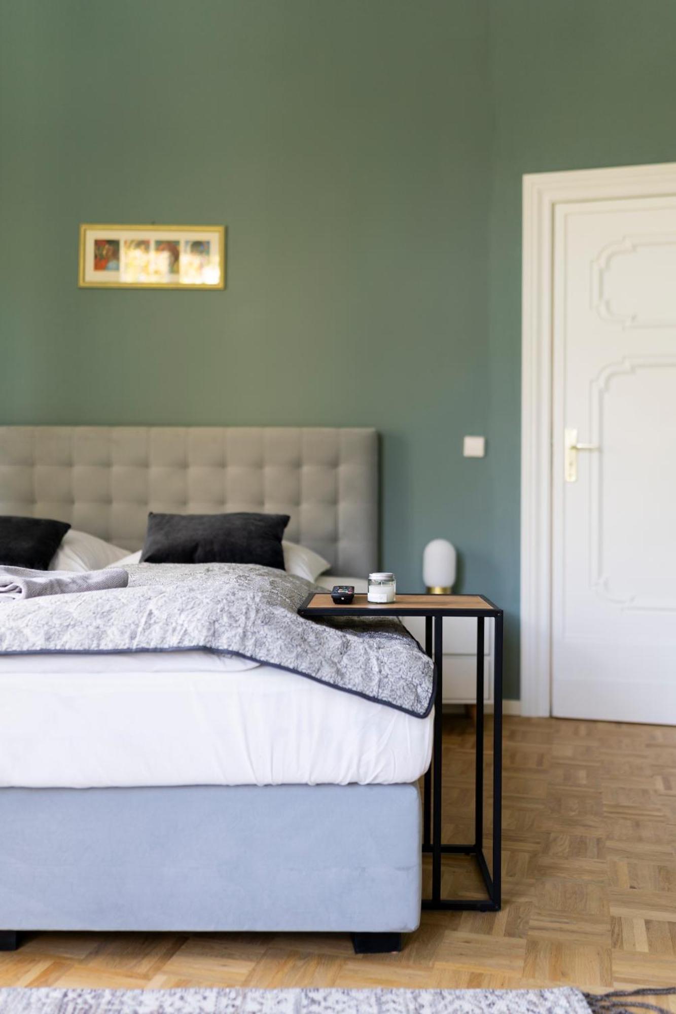 Jomi Stays, Brandenburgische Strasse 16 - Wohnen Beim Kurfuerstendamm Homestay *