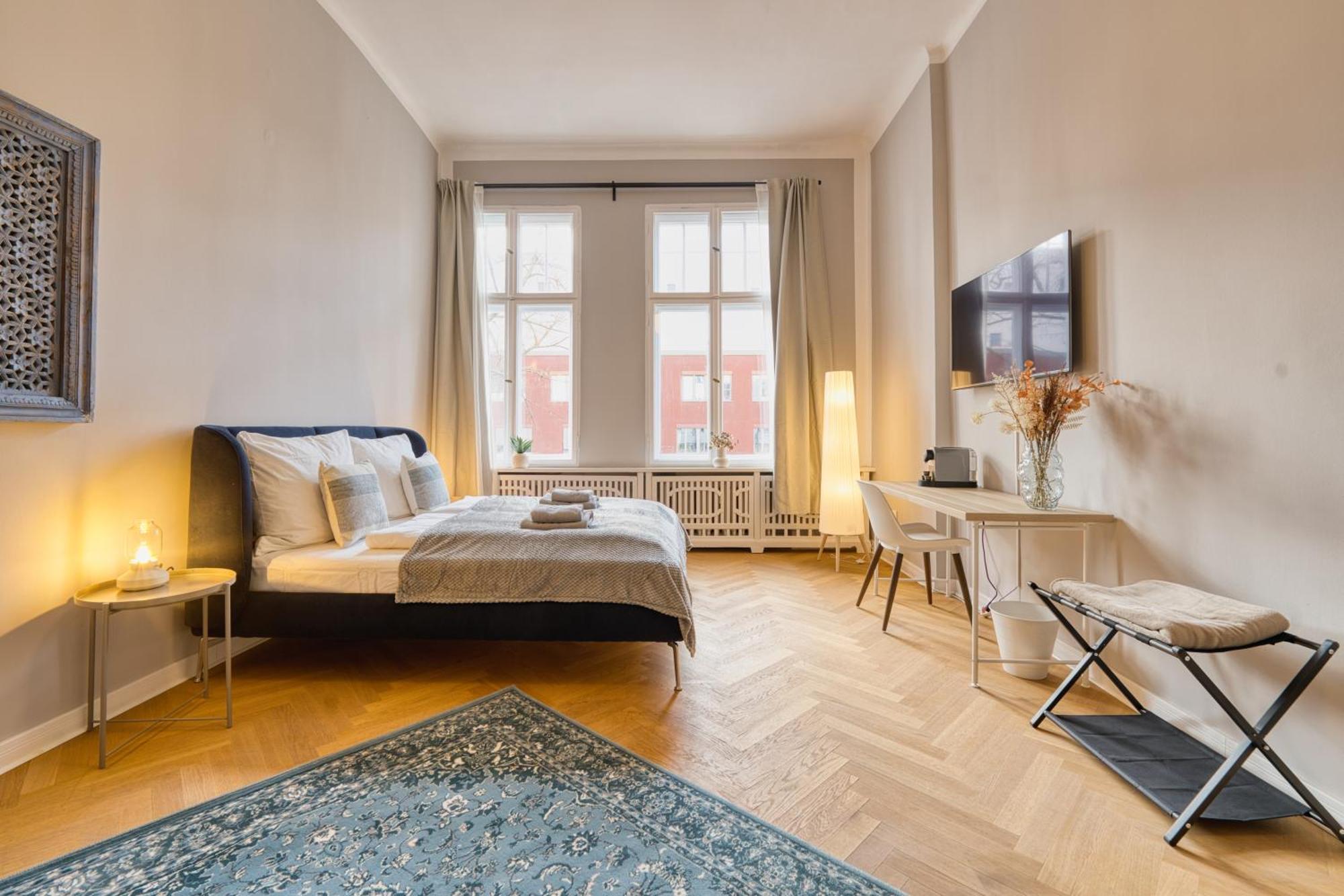 Jomi Stays, Brandenburgische Strasse 16 - Wohnen Beim Kurfuerstendamm